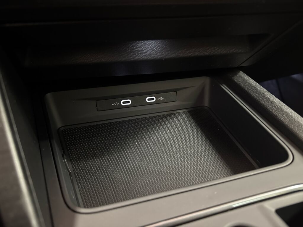 Cupra Formentor 2021 Punainen