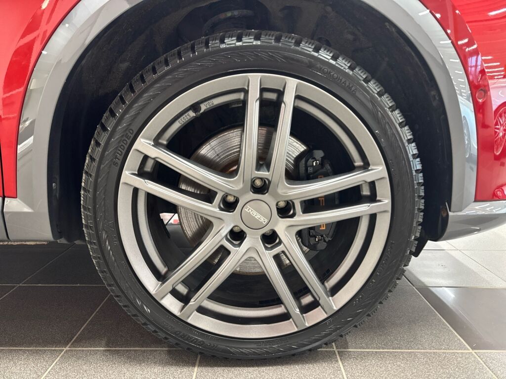 Cupra Formentor 2021 Punainen