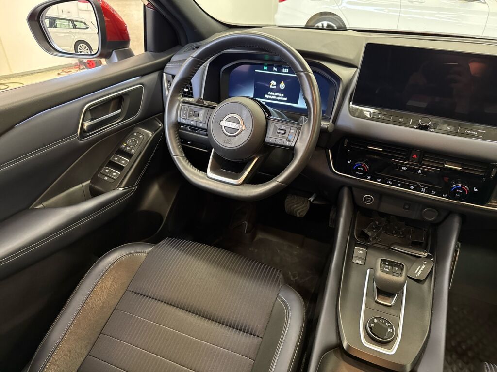 Nissan Qashqai 2024 Punainen