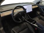 Tesla Model 3 2020 Harmaa