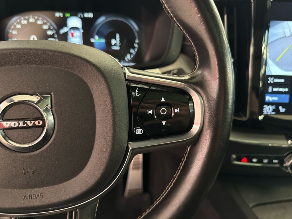 Volvo XC60 2020 Valkoinen