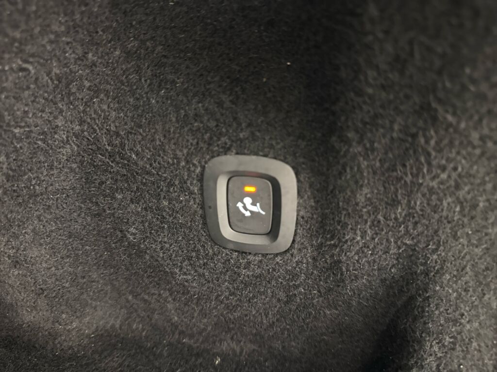 Volvo XC60 2020 Valkoinen