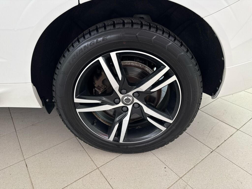 Volvo XC60 2020 Valkoinen