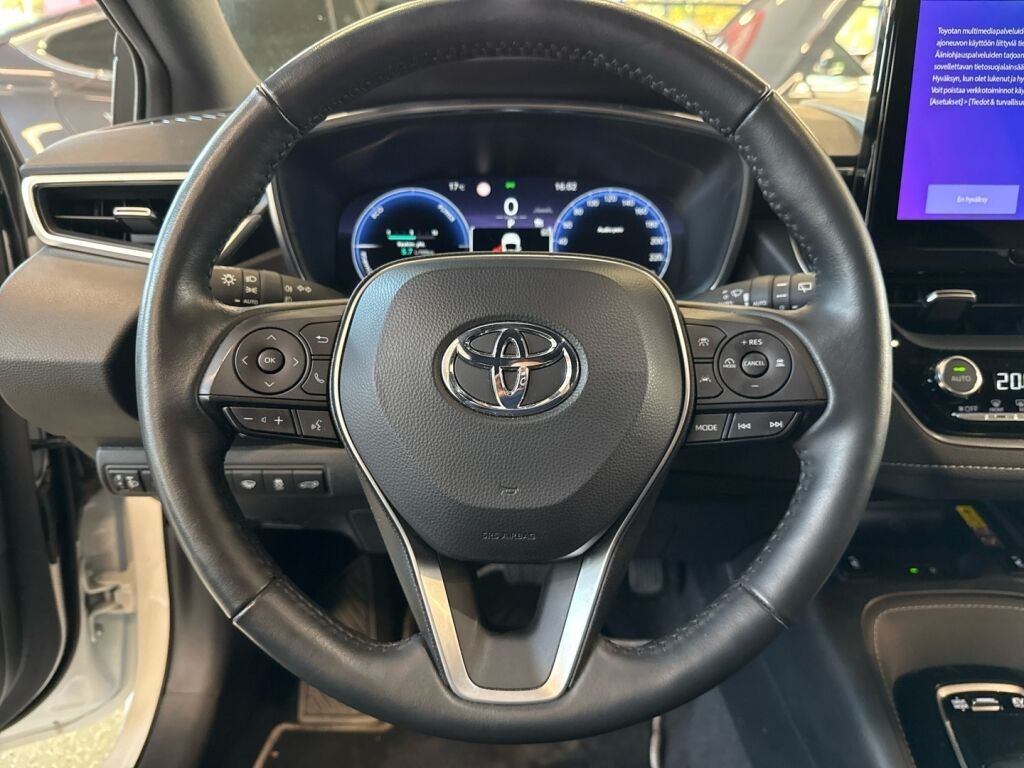 Toyota Corolla 2024 Valkoinen