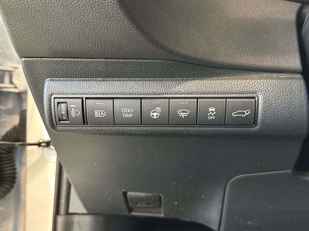 Toyota Corolla 2024 Valkoinen