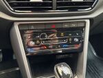 Volkswagen T-Roc 2024 Musta