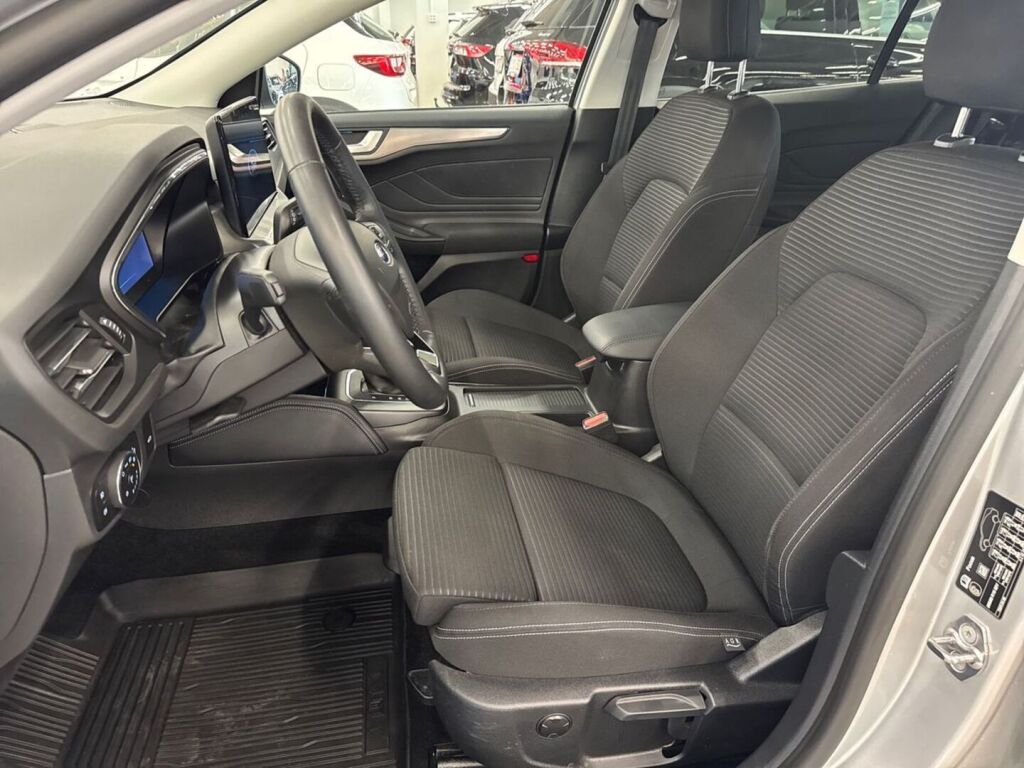 Ford Focus 2024 Harmaa