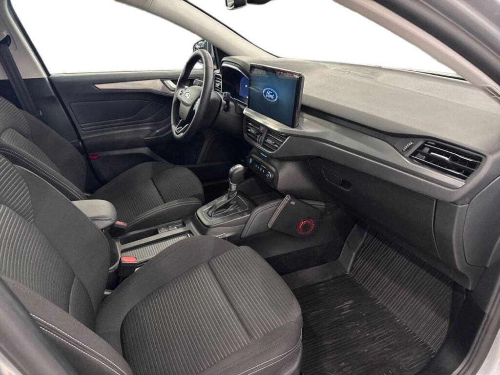 Ford Focus 2024 Harmaa