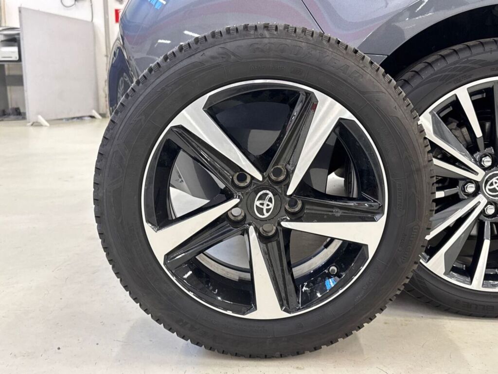Toyota Corolla 2024 Harmaa