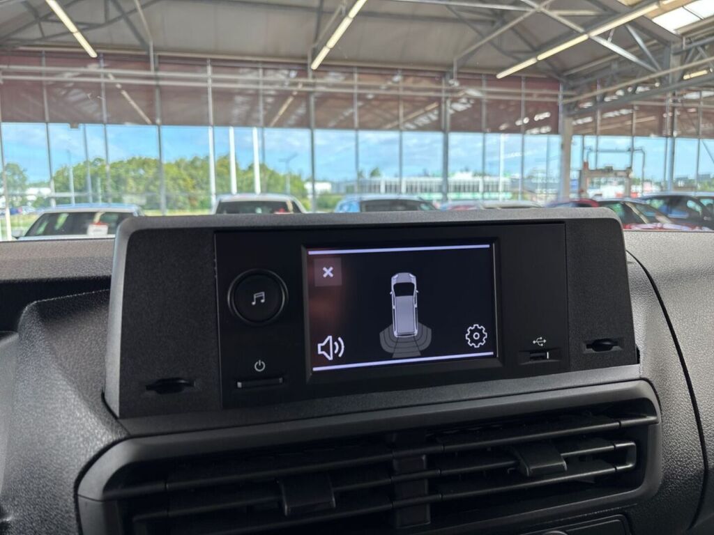 Toyota Proace 2024 Valkoinen