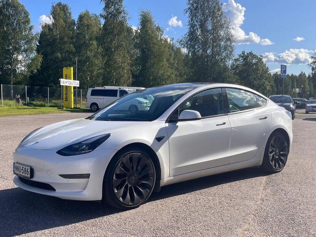 Tesla Model 3 2021 Valkoinen