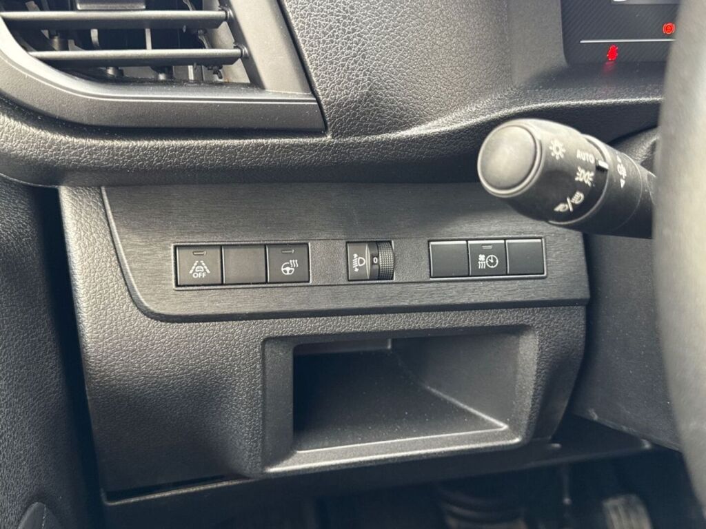 Toyota Proace 2024 Valkoinen