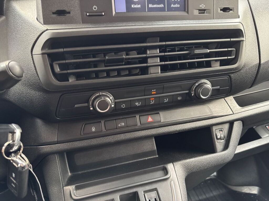 Toyota Proace 2024 Valkoinen