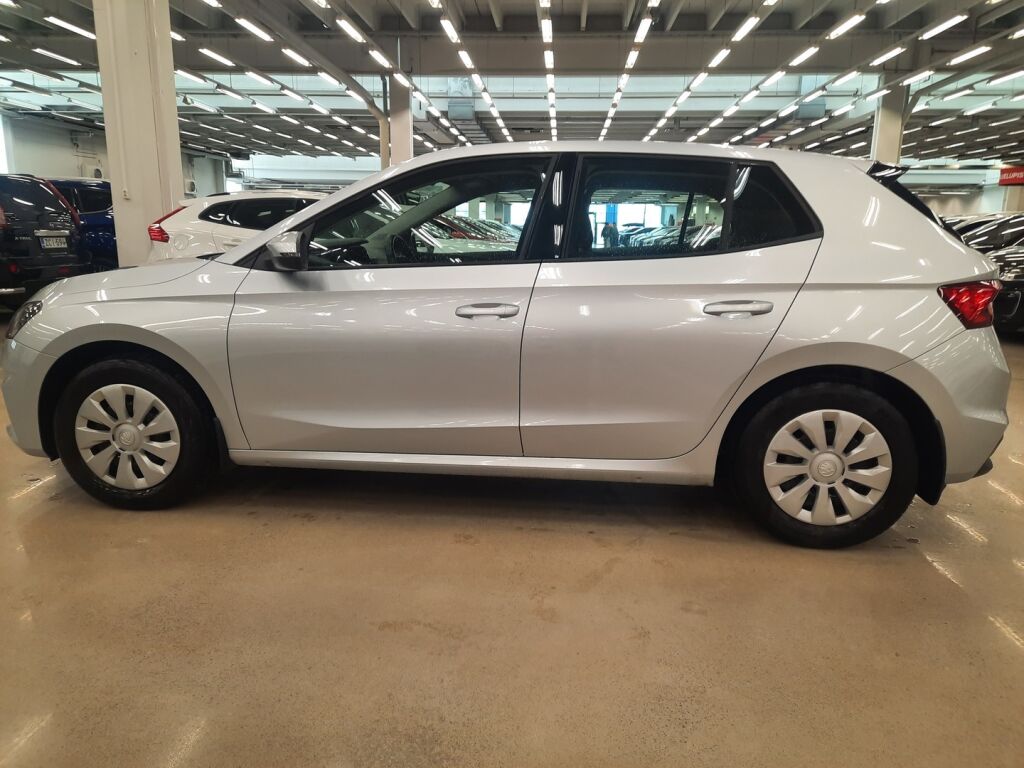 Skoda Fabia 2024 Harmaa