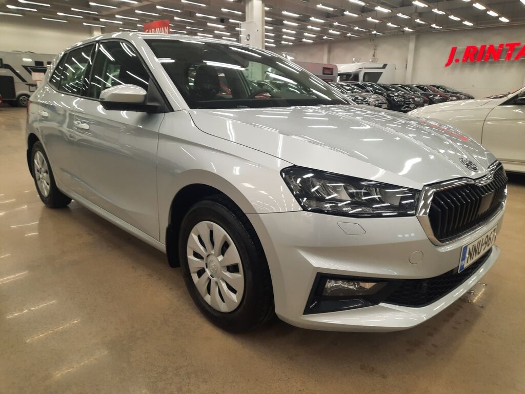 Skoda Fabia 2024 Harmaa
