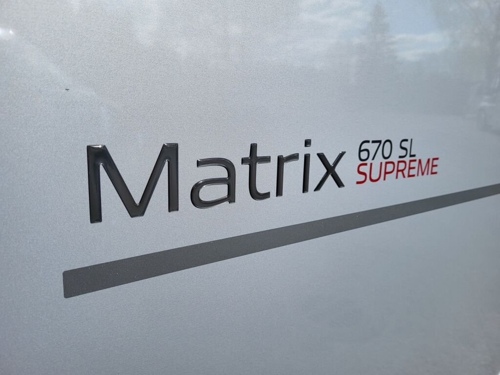 Adria MATRIX SUPREME 670 SL 2024 Harmaa