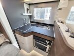 Adria MATRIX SUPREME 670 SL 2024 Harmaa