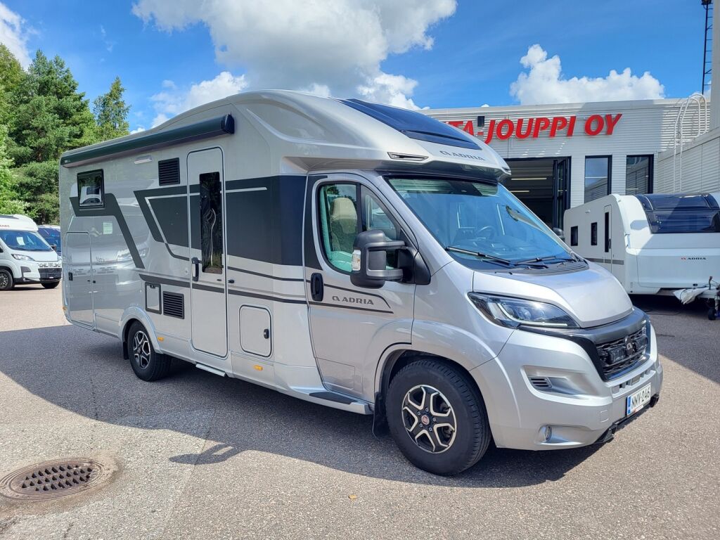 Adria MATRIX SUPREME 670 SL 2024 Harmaa