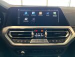 BMW 330 2021 Musta