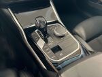 BMW 330 2021 Musta