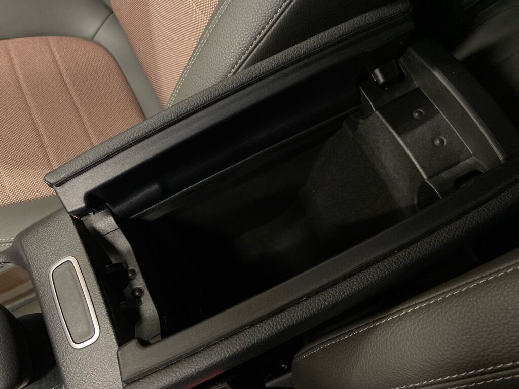 Mercedes-Benz EQA 2022 Valkoinen