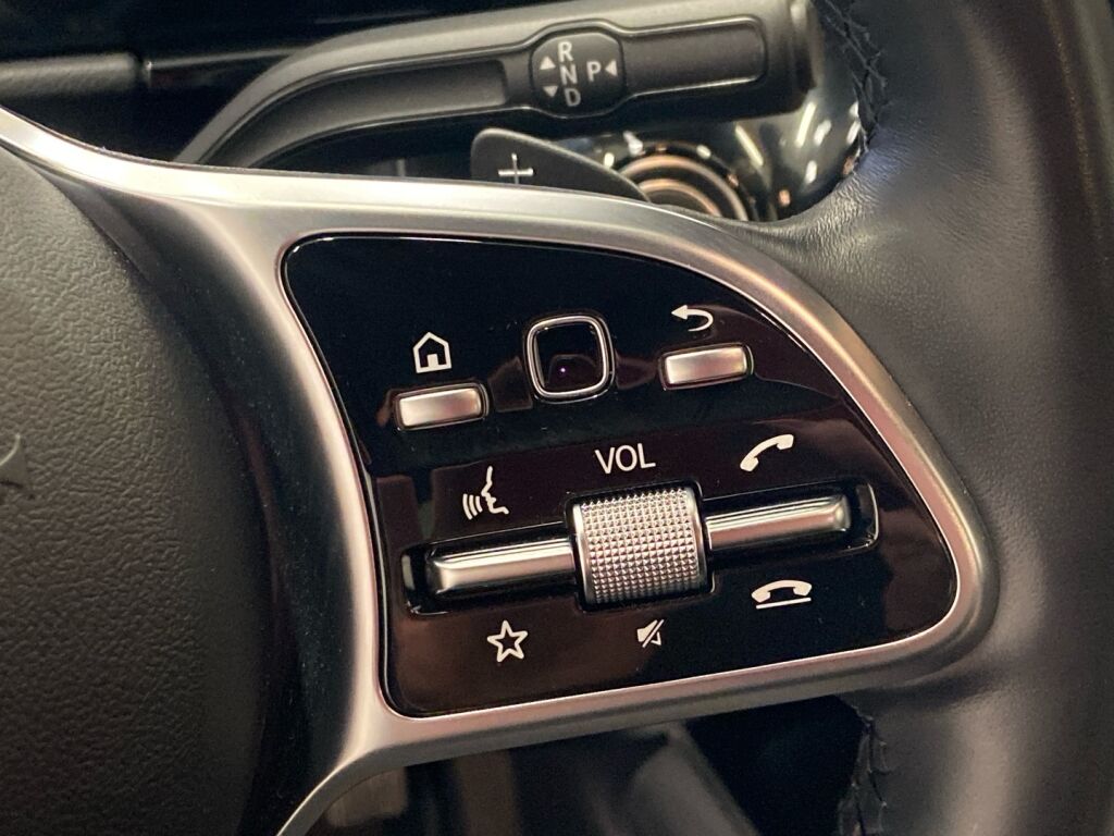 Mercedes-Benz EQA 2022 Valkoinen