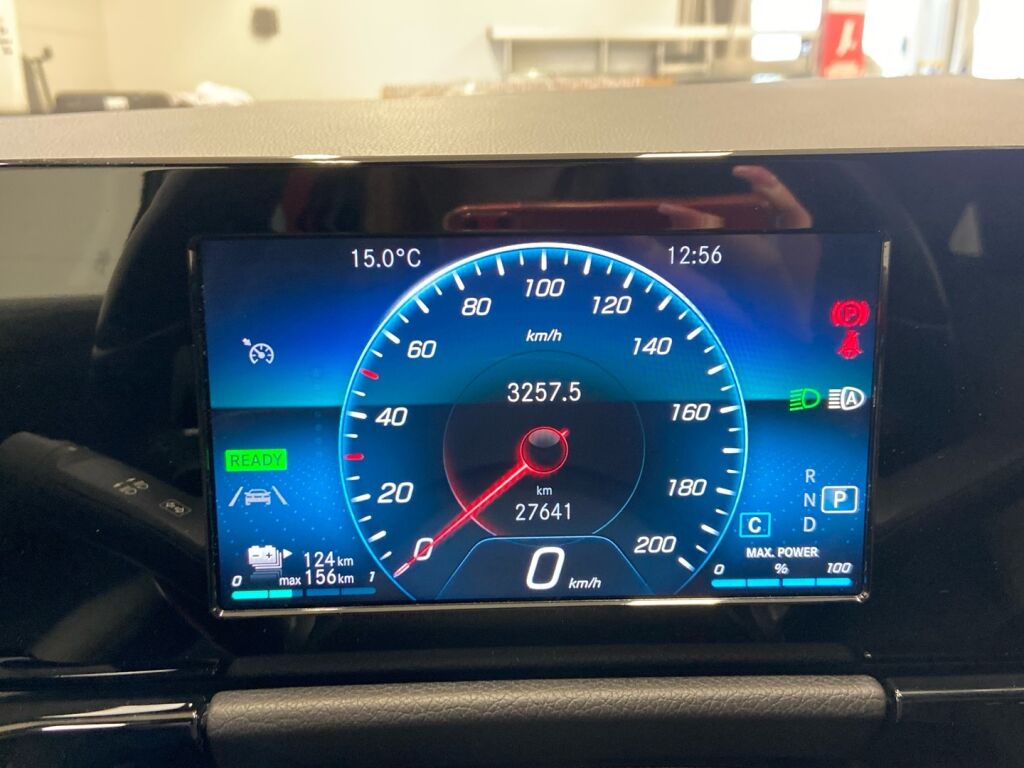 Mercedes-Benz EQA 2022 Valkoinen