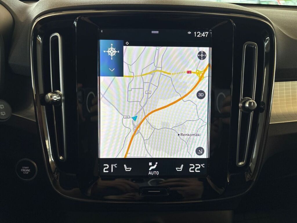 Volvo XC40 2021 Musta