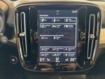 Volvo XC40 2021 Musta