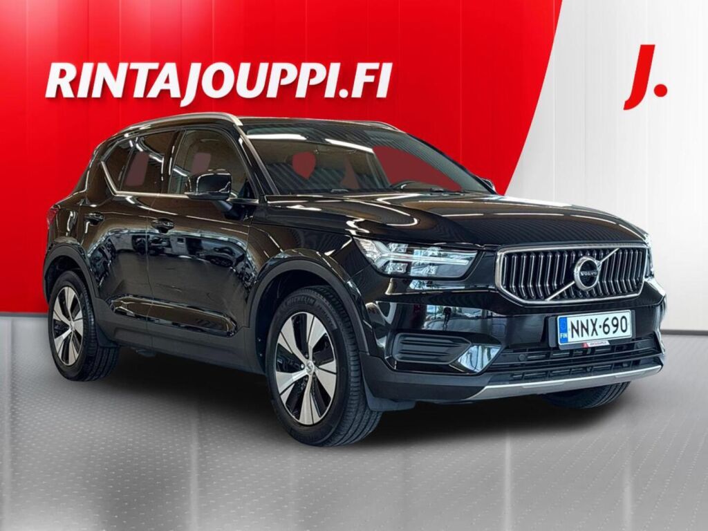 Volvo XC40 2021 Musta