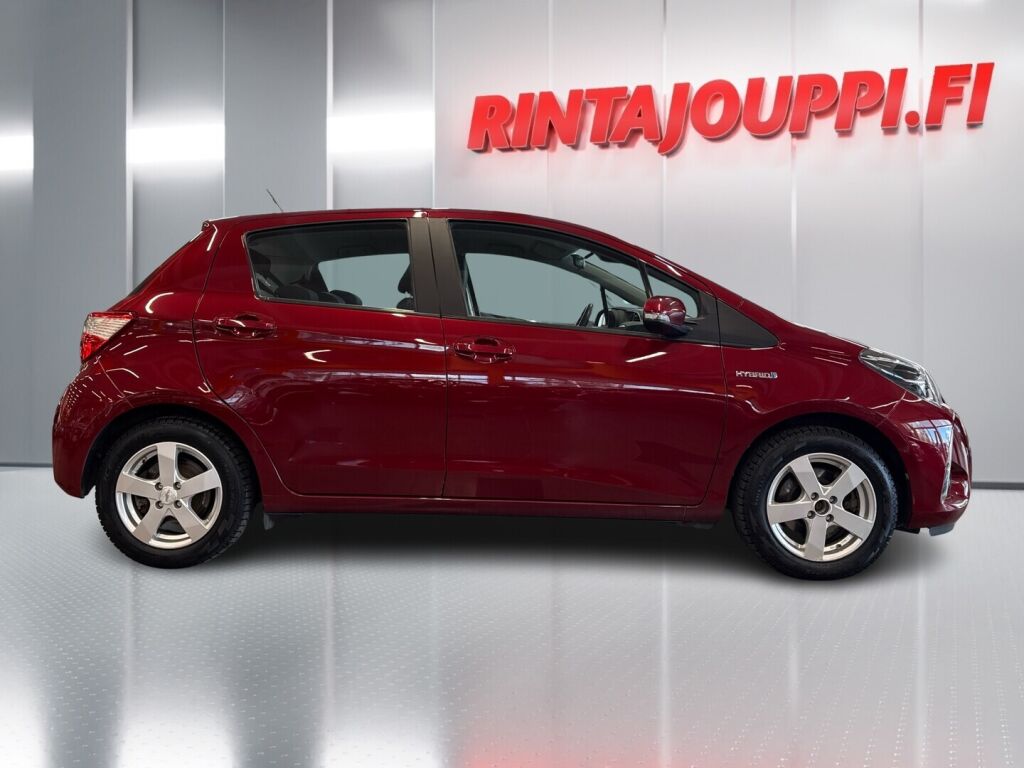 Toyota Yaris 2017 Punainen