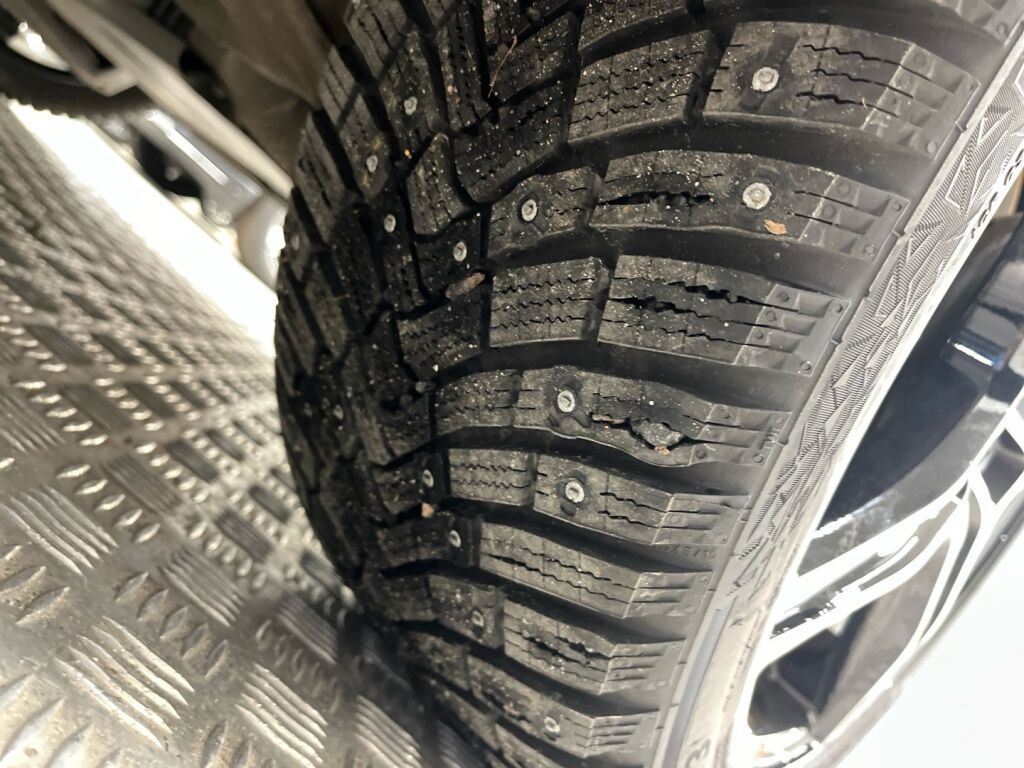 Opel Astra 2023 Musta