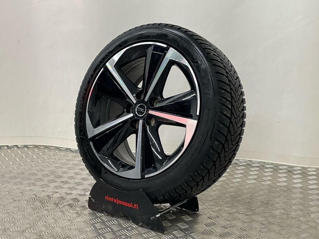 Opel Astra 2023 Musta