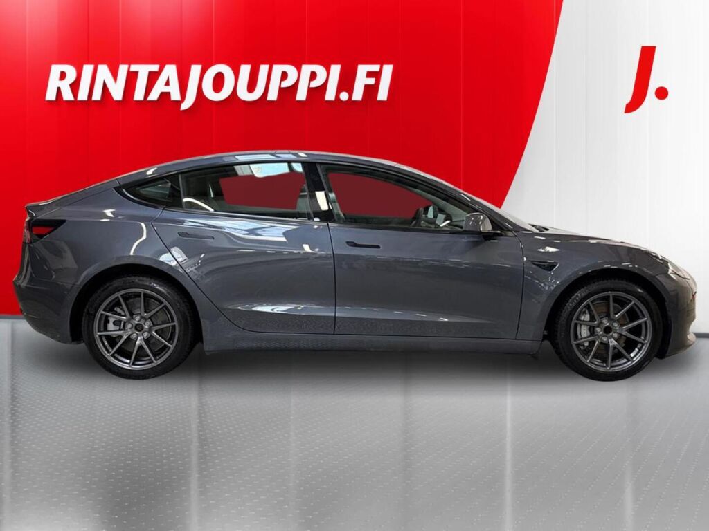 Tesla Model 3 2022 Harmaa
