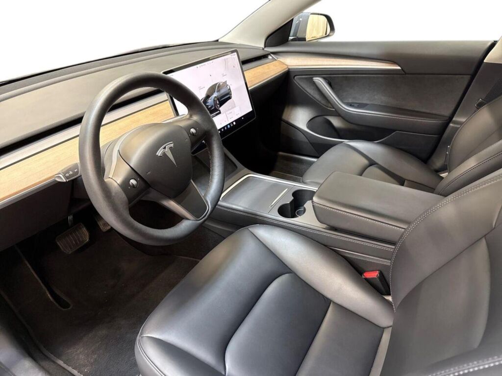 Tesla Model 3 2022 Harmaa