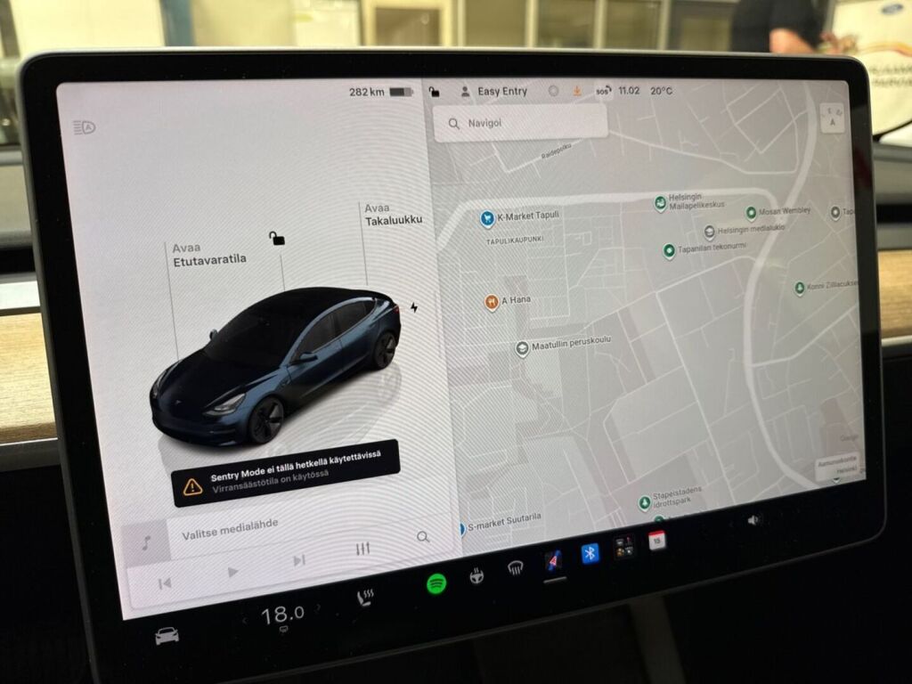 Tesla Model 3 2022 Harmaa