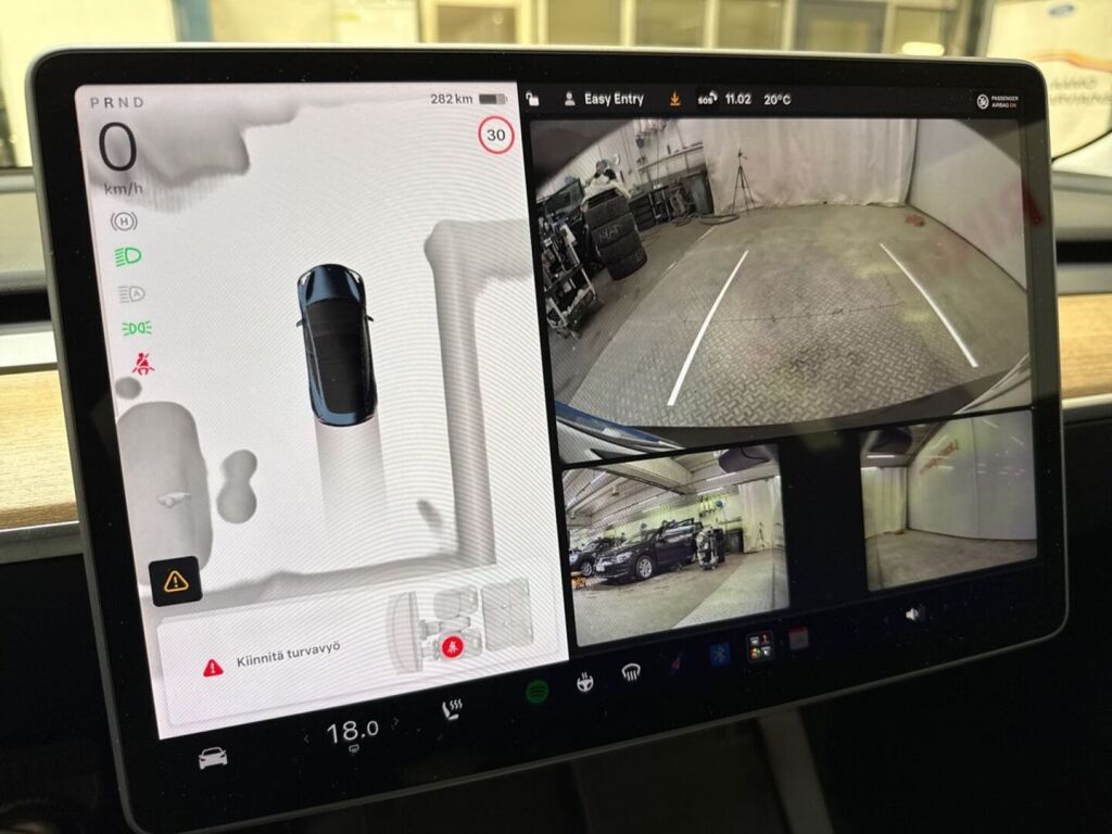 Tesla Model 3 2022 Harmaa