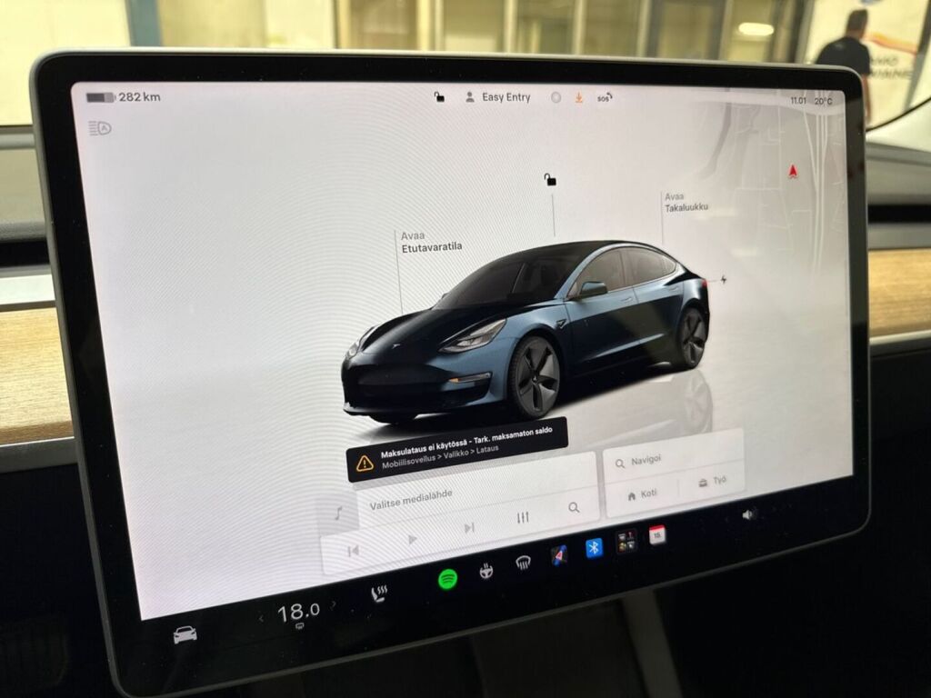 Tesla Model 3 2022 Harmaa
