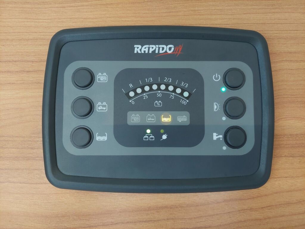 Rapido 666 DF 2012 Valkoinen