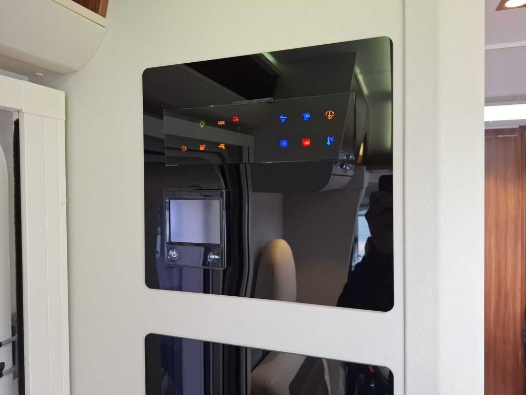 Adria Coral Supreme 670 SLT 2016 Harmaa