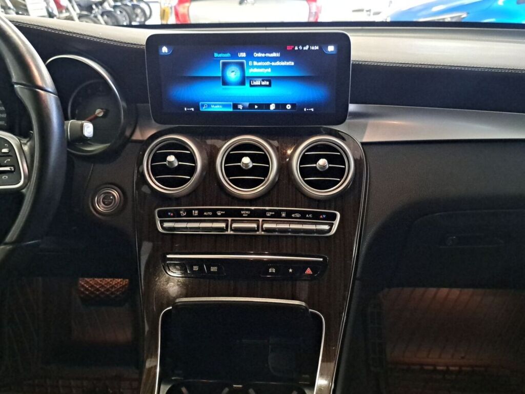 Mercedes-Benz GLC 2021 Valkoinen
