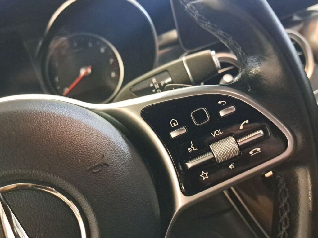 Mercedes-Benz GLC 2021 Valkoinen