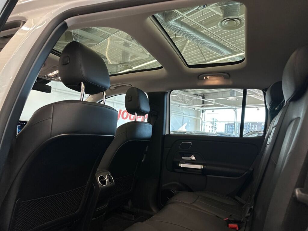 Mercedes-Benz EQB 2022 Valkoinen