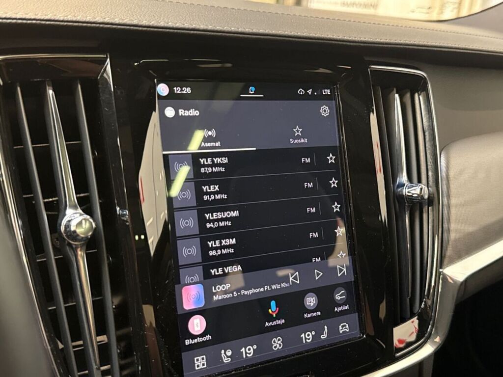 Volvo V90 2022 Harmaa