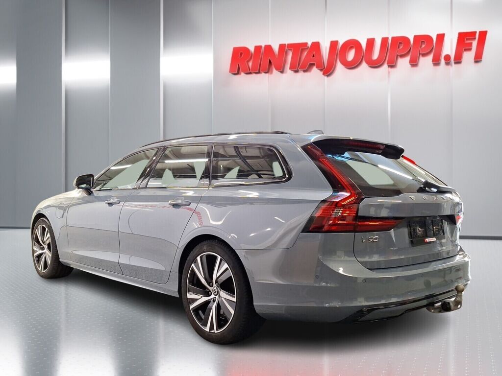 Volvo V90 2022 Harmaa