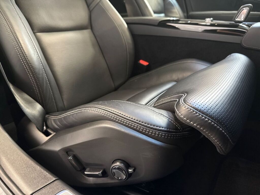 Volvo V90 2022 Harmaa