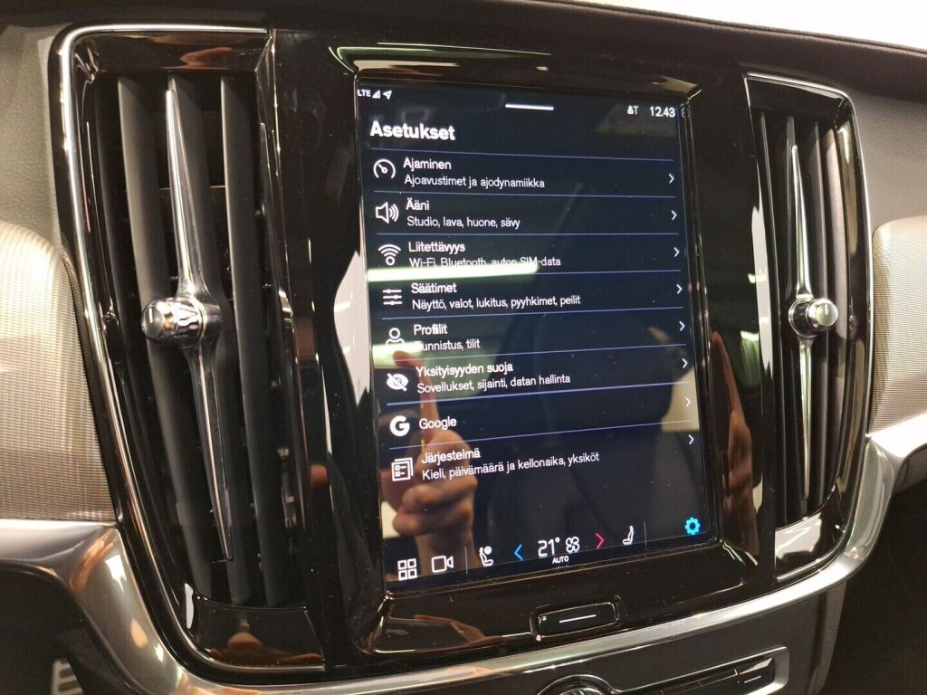 Volvo V90 2022 Harmaa