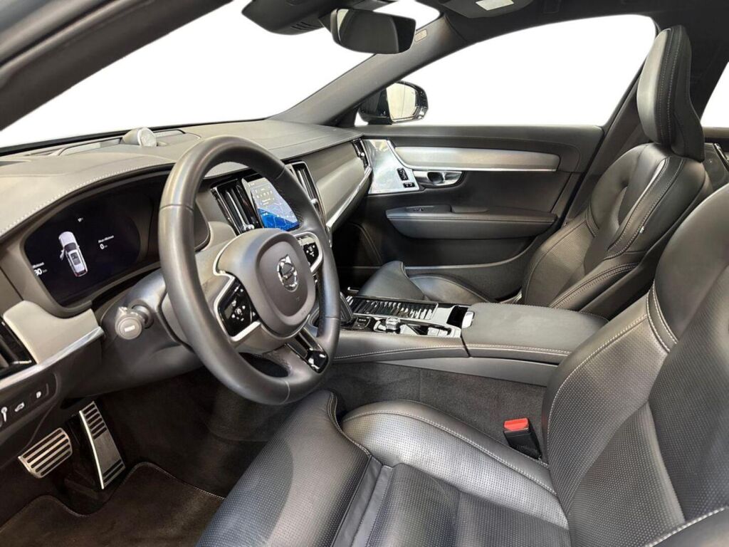 Volvo V90 2022 Harmaa