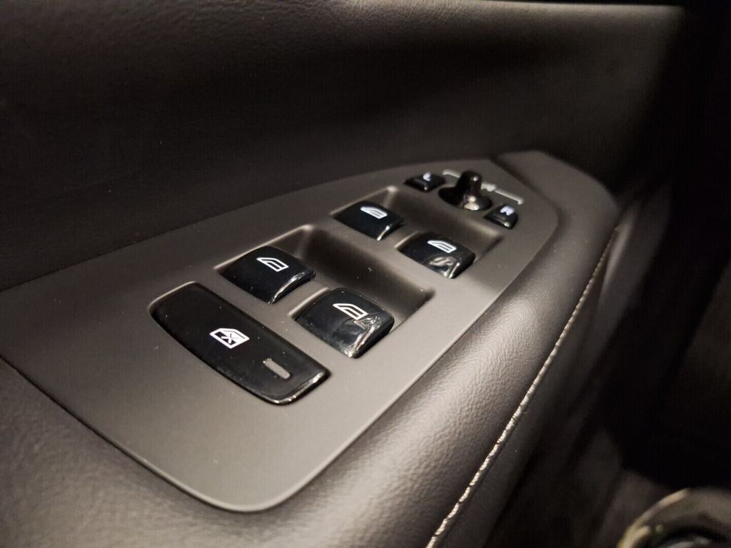 Volvo V90 2022 Harmaa