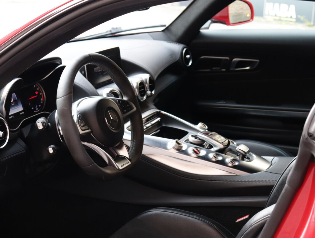 Mercedes-Benz AMG GT S 2015 Punainen